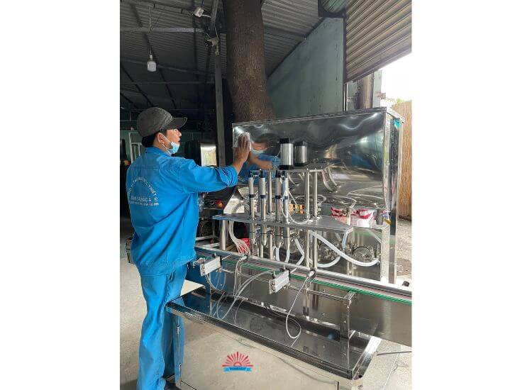 dây chuyền chiết rót phổ biến nhất hiện nay (4)