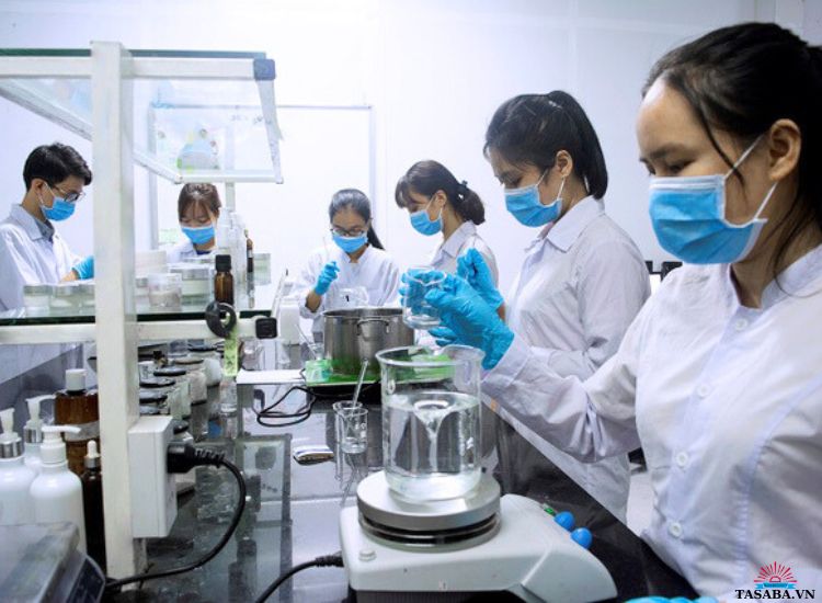 sản xuất mỹ phẩm (1)