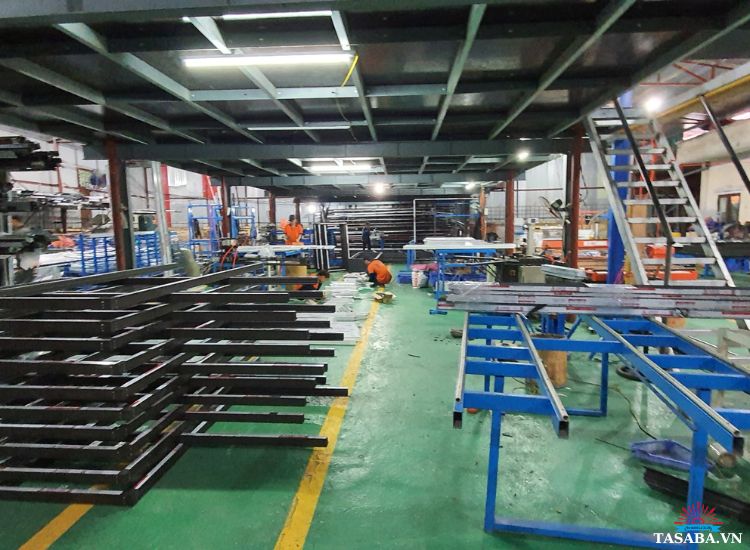 mở xưởng sản xuất nhỏ sản xuất cửa nhôm