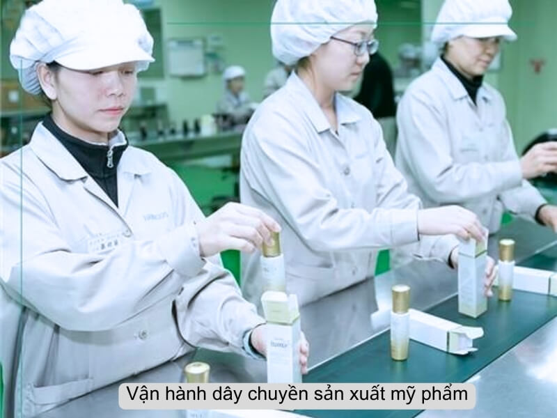 Vận hành dây chuyền sản xuất mỹ phẩm (3)