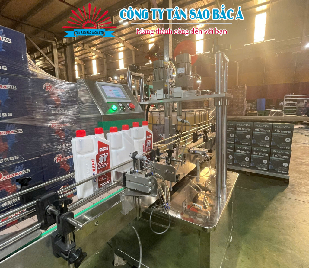 máy siết nắp chai nhớt