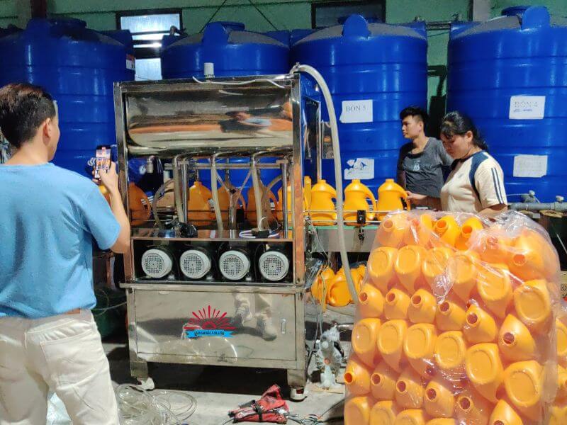 day chuyen san xuat nuoc giat (1)