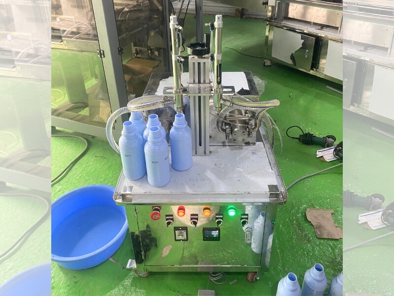 máy chiết rót 2 vòi bơm bánh răng
