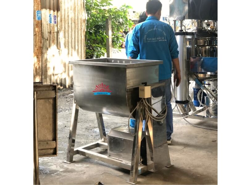 Máy trộn bột nằm ngang