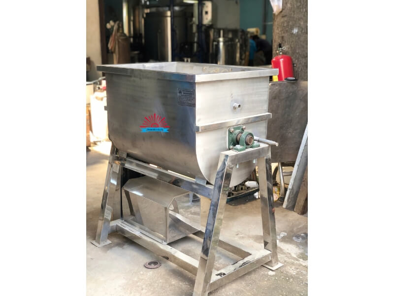 Máy trộn bột nằm ngang
