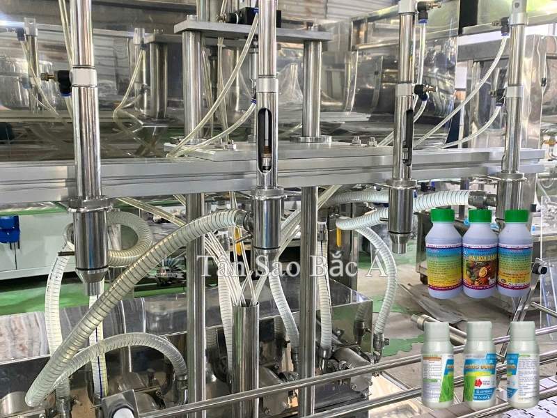 Máy Chiết Rót Thuốc Trừ Sâu, Thuốc Phân Bón Lá (2)